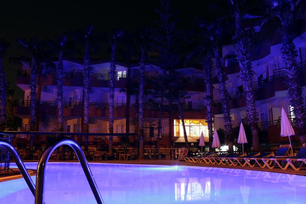 Semoris Hotel Сиде Екстериор снимка