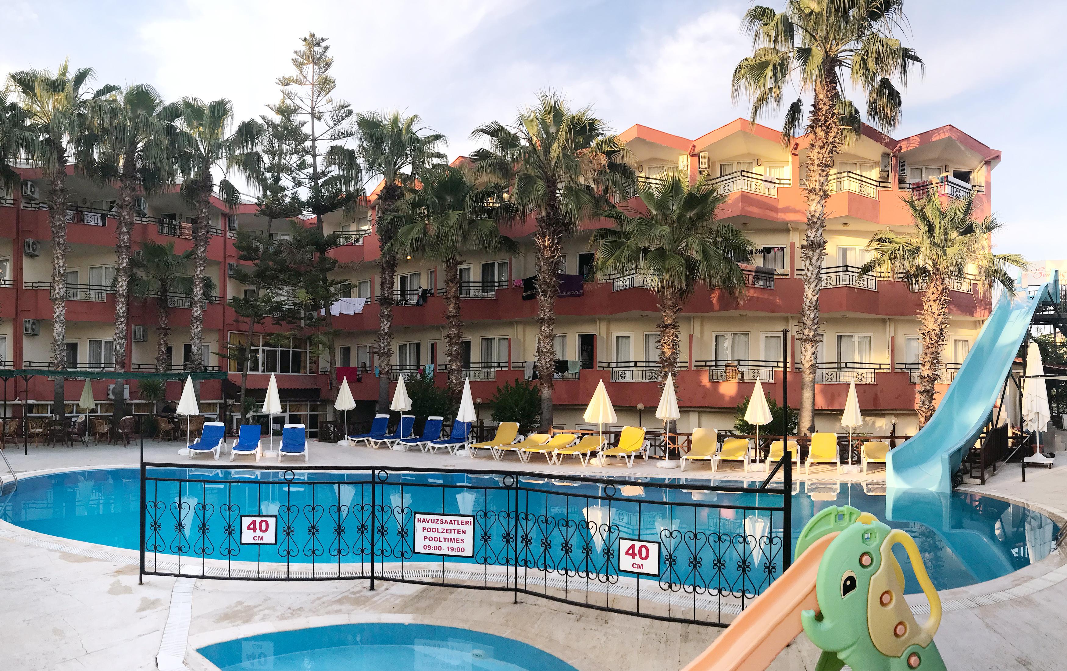 Semoris Hotel Сиде Екстериор снимка